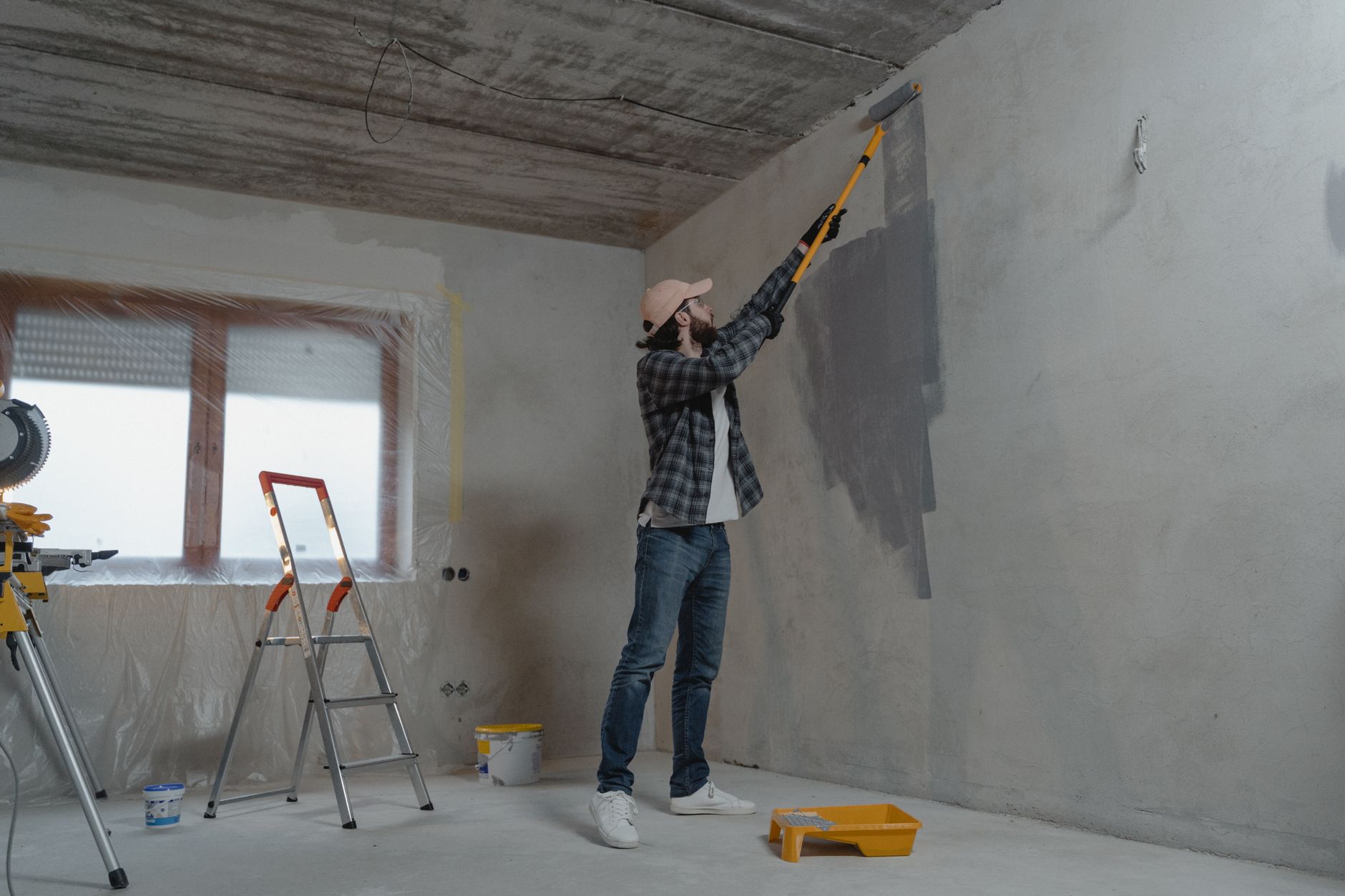 Peintre en bâtiment équipe à Toulouse
